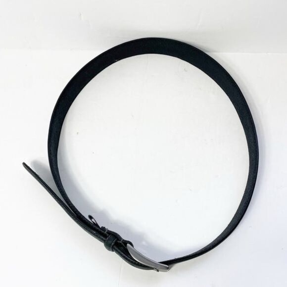 Swiss Gear Black Leather Belt Silver Buckle 43" Long Durable Adjustable Stylish - Picture 2 of 8